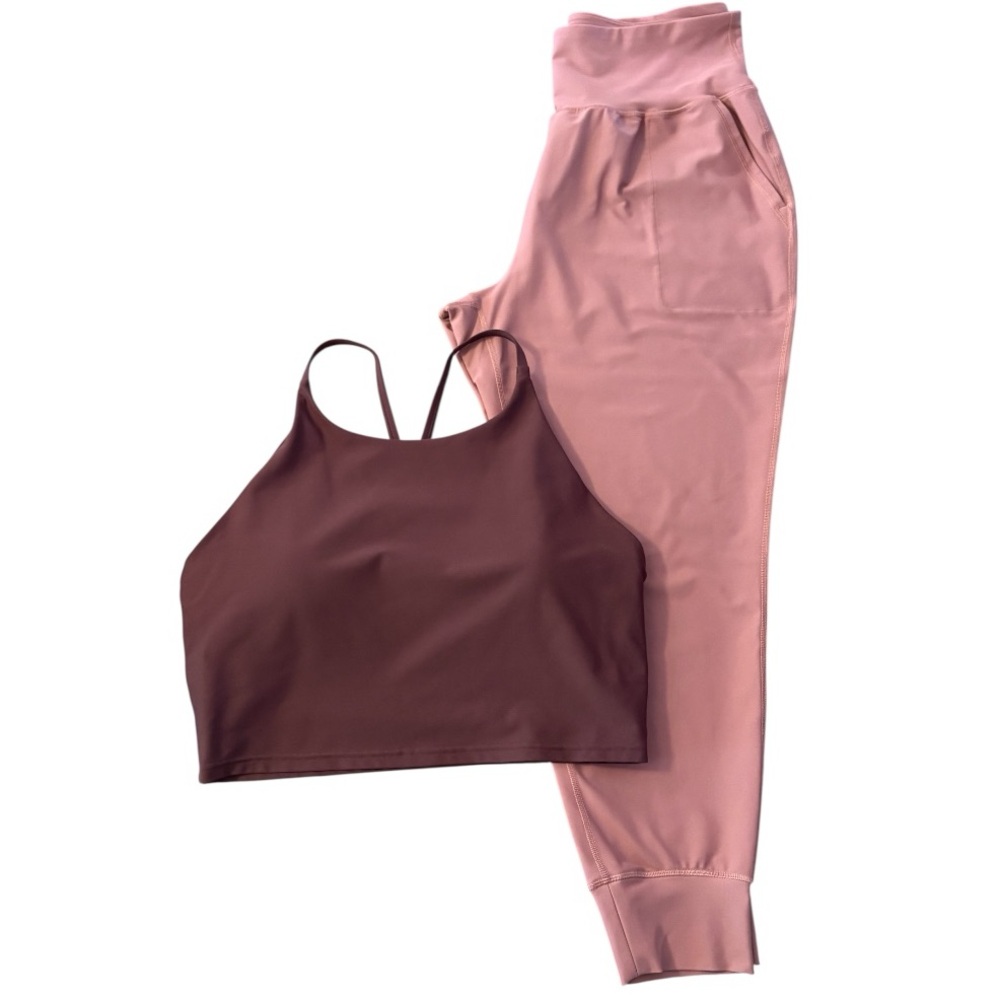 Old Navy Women’s Athletic Set - Long Line Sports Bra  & Joggers Size XL